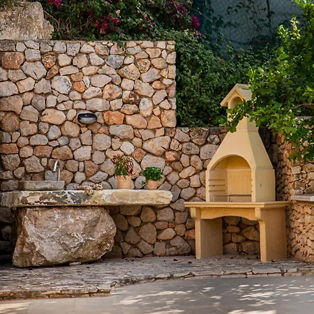 Luna Scopello Villa *